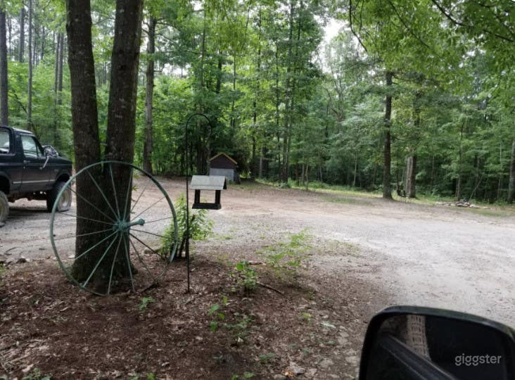 PRIVATE COUNTY HOME Photo 3