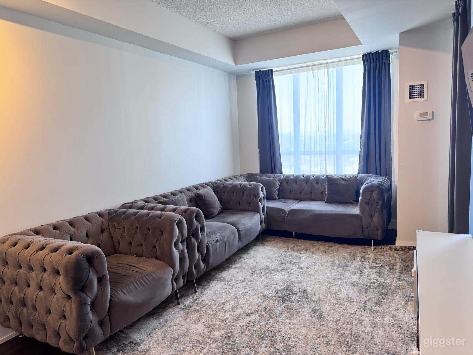 The Skyline Escape Luxury Suite With Stunning City Photo 4