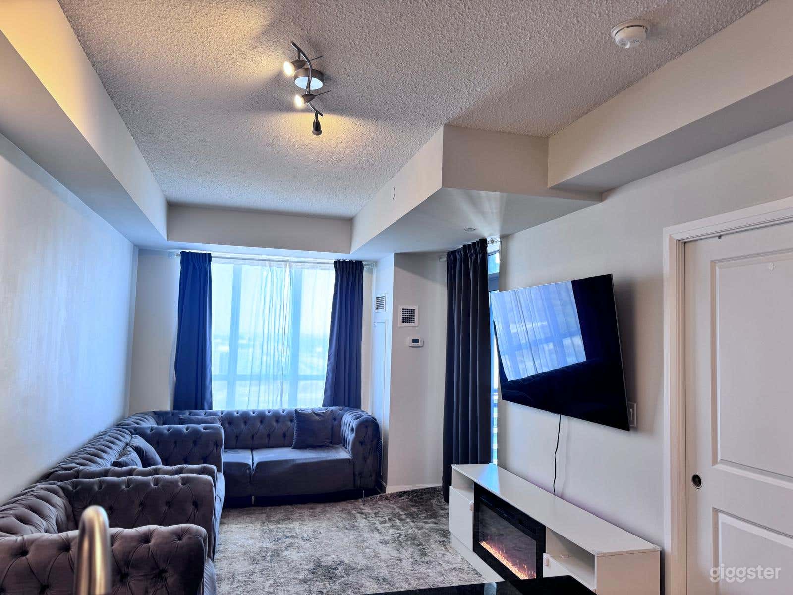 The Skyline Escape Luxury Suite With Stunning City Photo 3