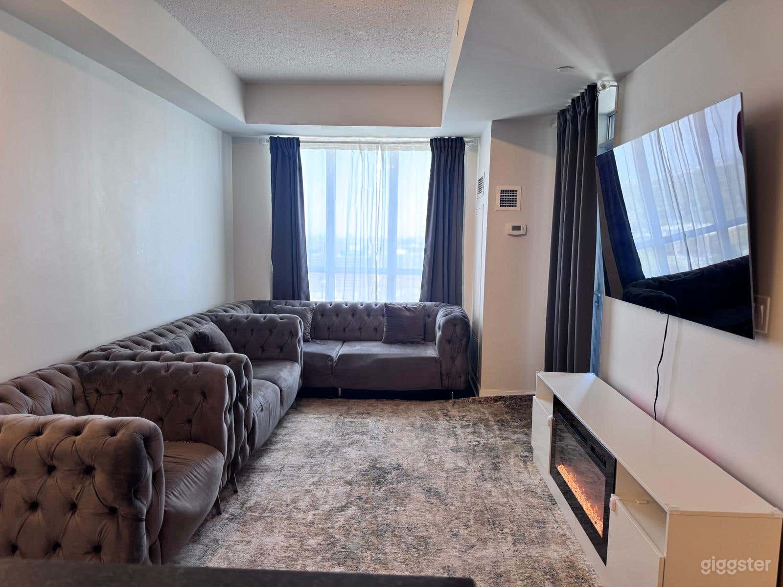 The Skyline Escape Luxury Suite With Stunning City Photo 2