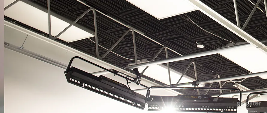 Shooting Stage with Cyclorama Wall Photo 4