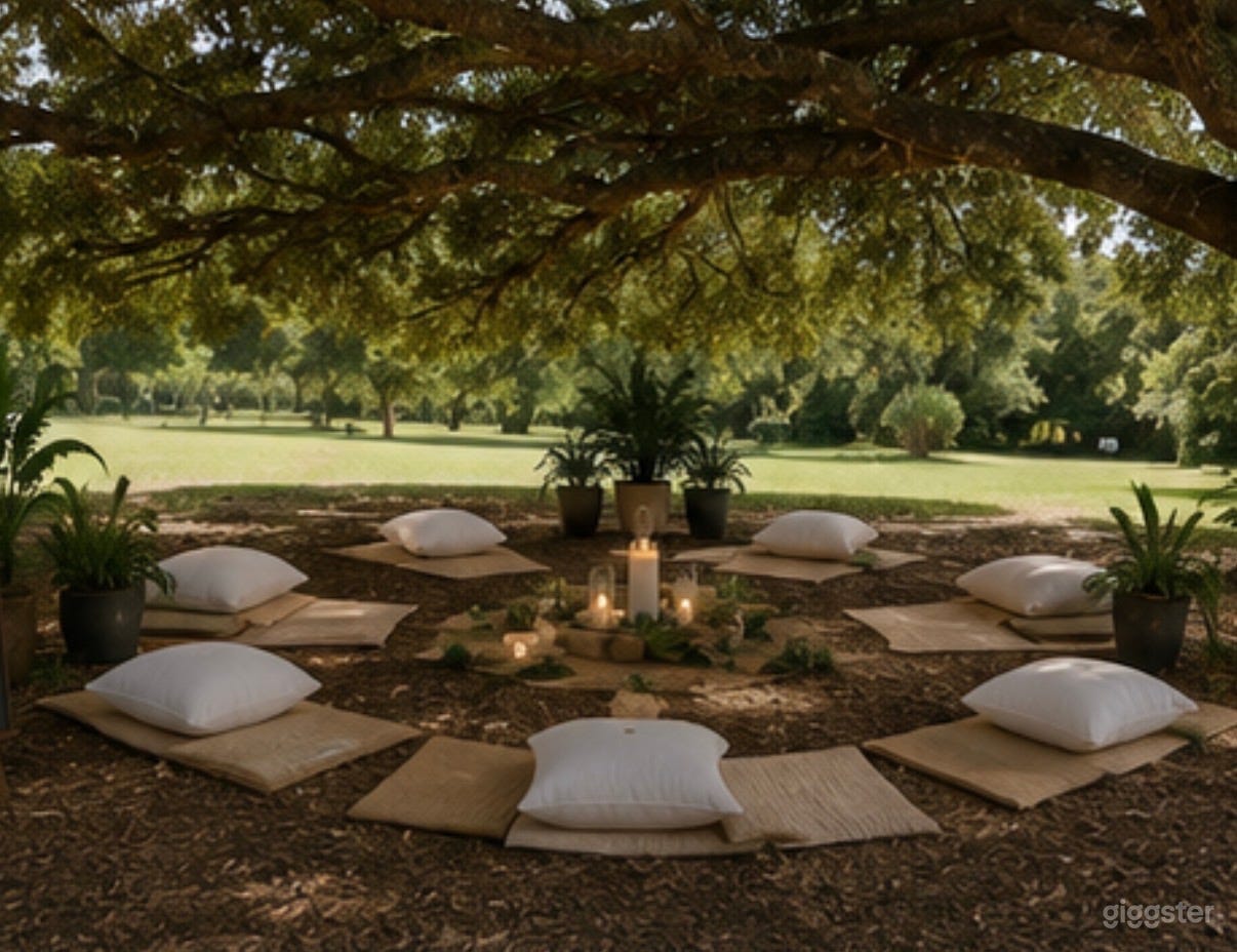 Private 5-Acre Estate with Pool & Gardens Photo 2