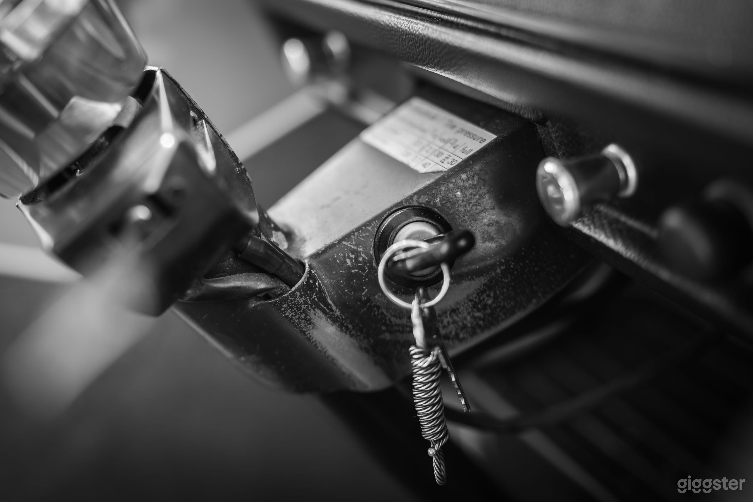 1974 Volkswagen Bus "The Blue Marie" Camper Photo 3