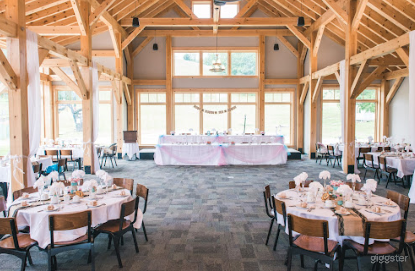 Stunning Ski club (BUYOUT) in Barrie Photo 4