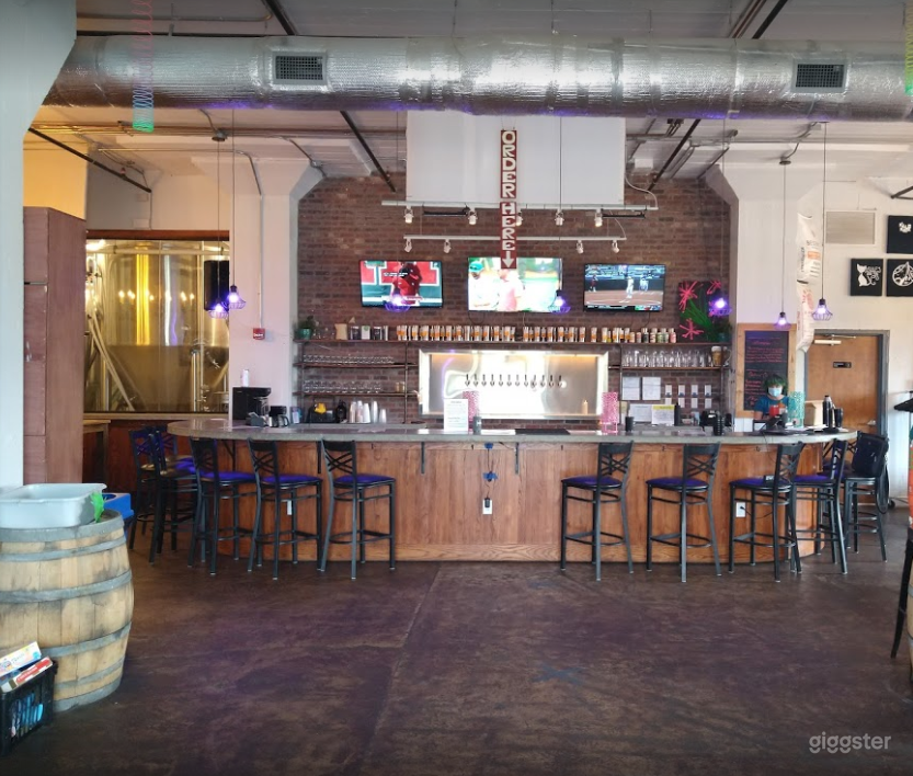 Frontal image of the wrap around concrete bar