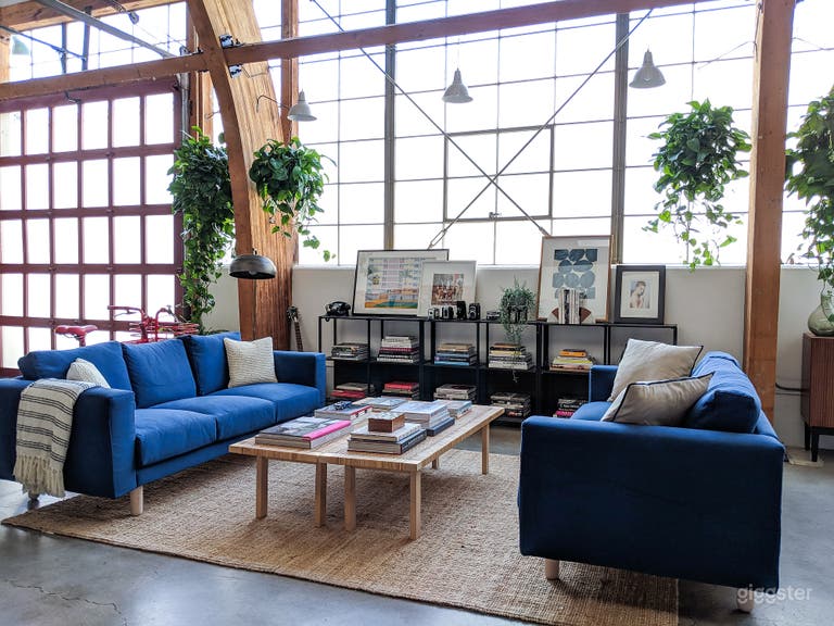  Sun Drenched Tribeca Style Loft in LA 