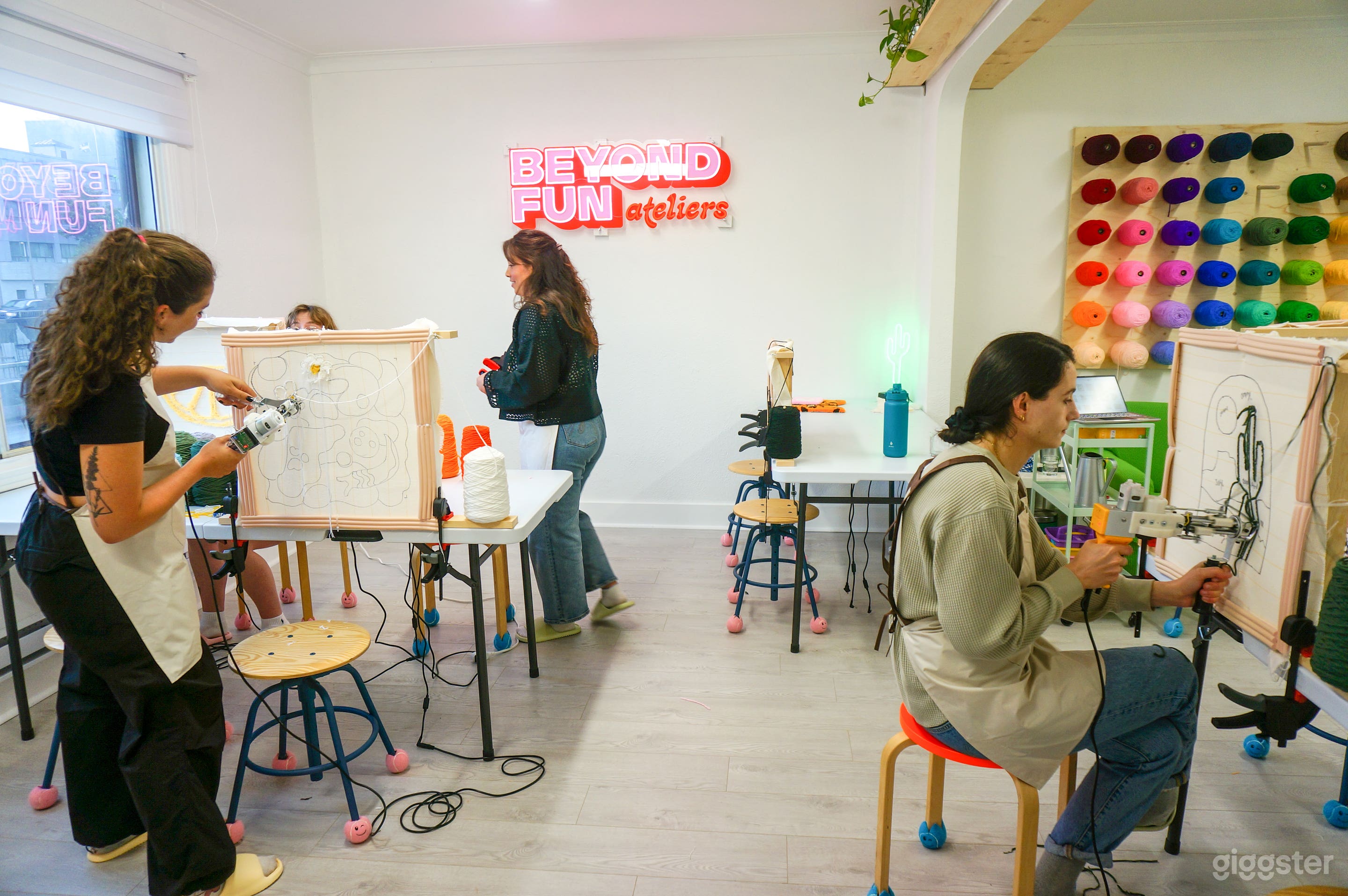 DIY Workshop Studio Photo 3