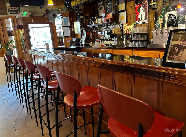  The Vintage Irish Bar & Restaurant 