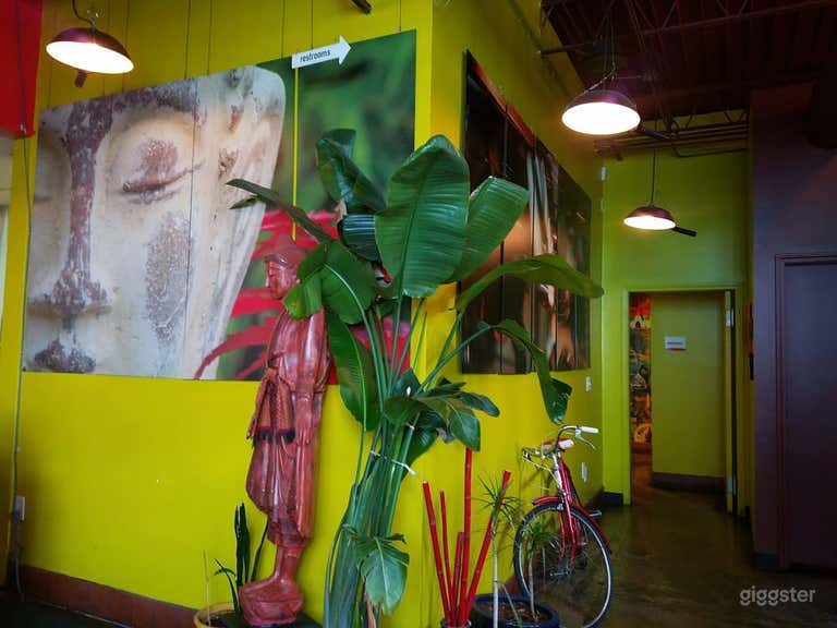  Casual Dining Thai Cuisine 