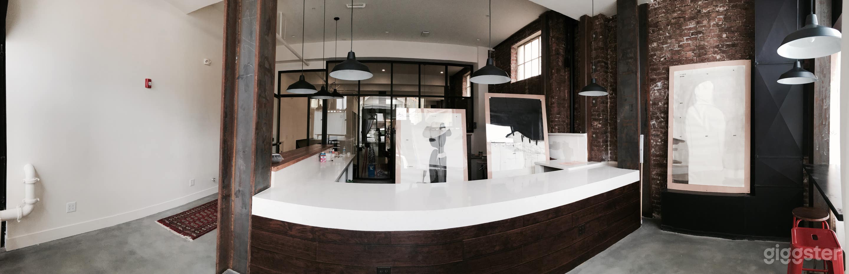 2250 sqft Rustic Gallery for Event &amp; Shoot Space Photo 4