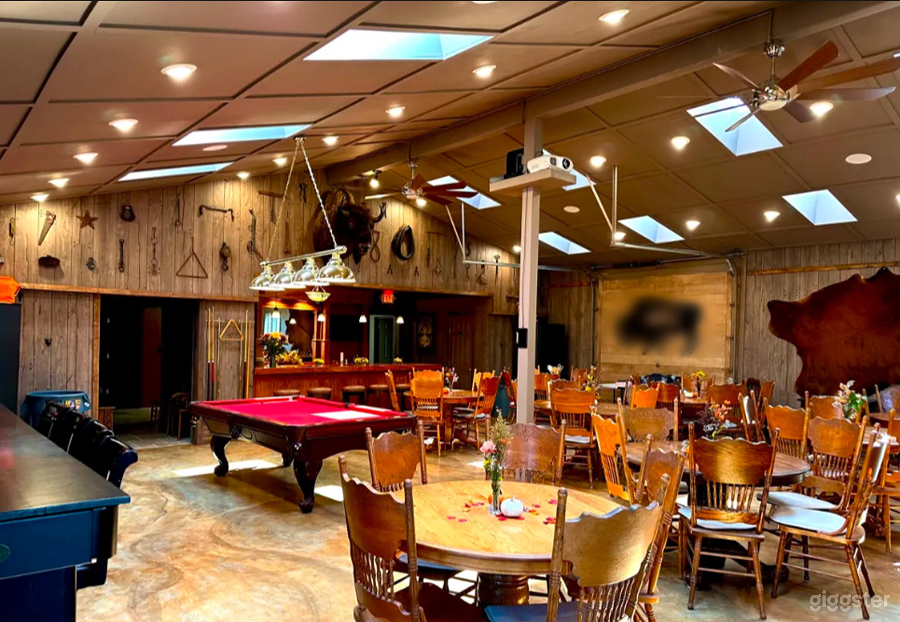 Rustic Lodge Event Space Near Parkville’s Riss Lake Photo 2