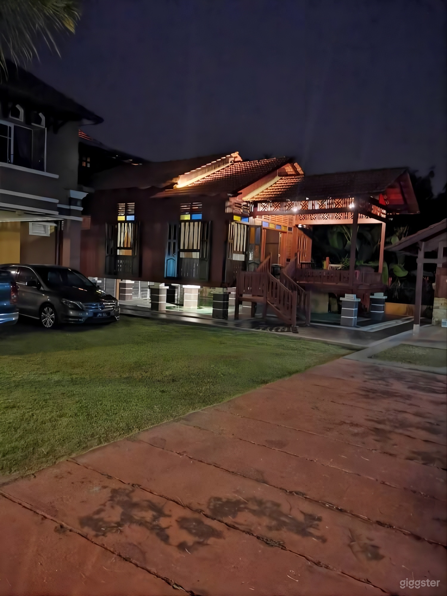Traditional wooden and brick house Photo 1
