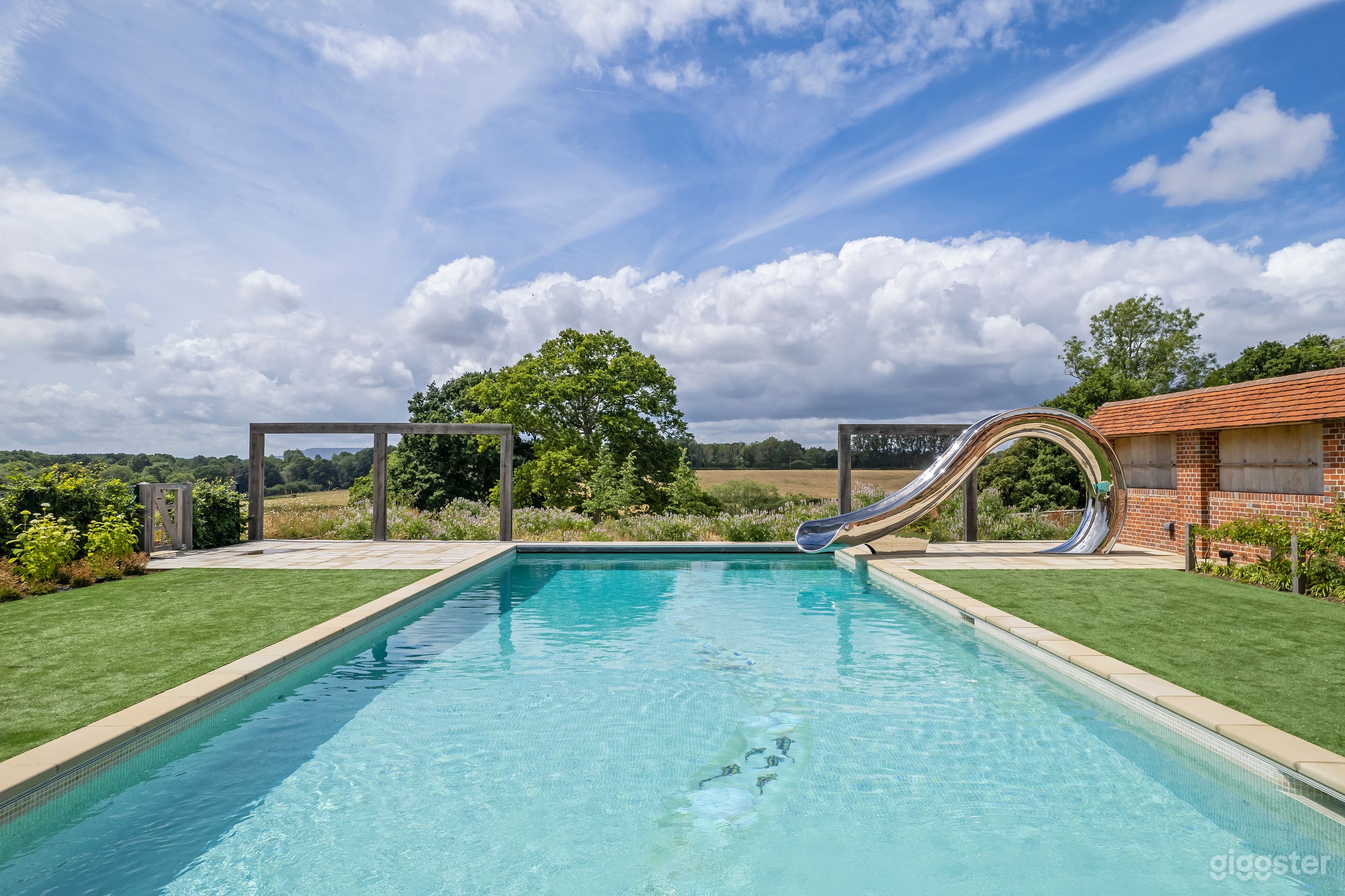 Renovated Farmhouse With Barn and Swimming Pool Photo 3