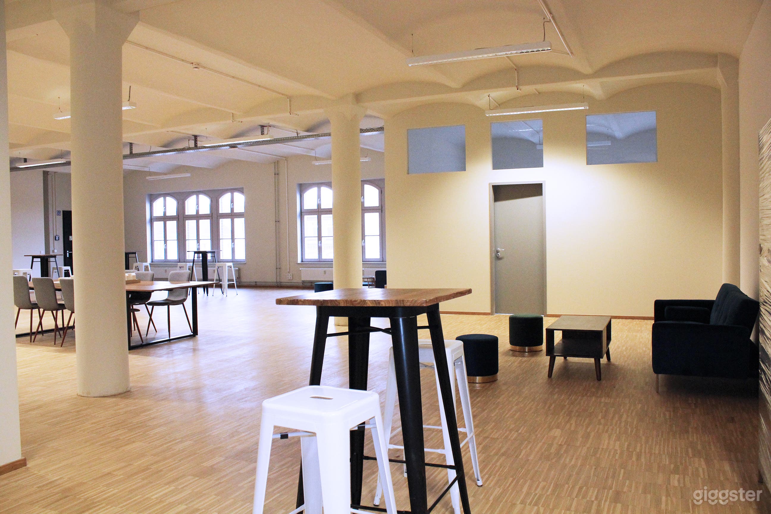 438 m² großer Raum im 3. Stock für Veranstaltungen und Filmproduktionen Foto 4