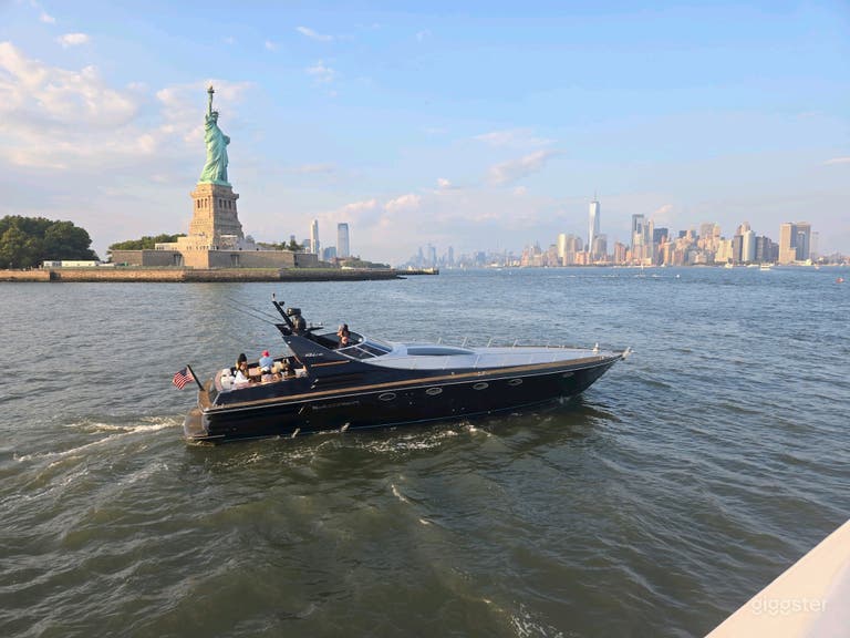  Luxury Private Riva Yacht Located at the World Trade Center 