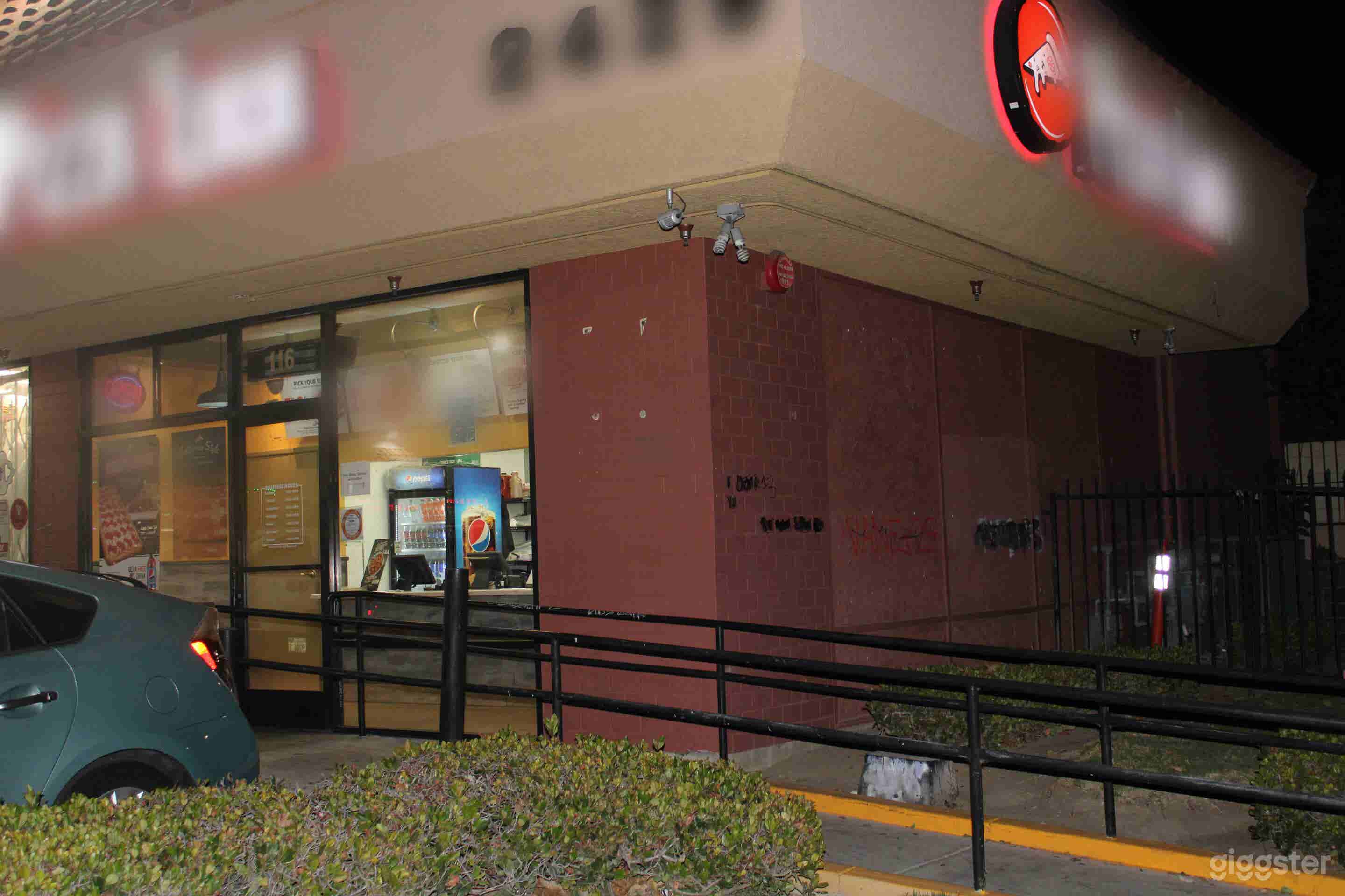 Perfect for Filming Pizza Restaurant in Santa Ana Photo 1