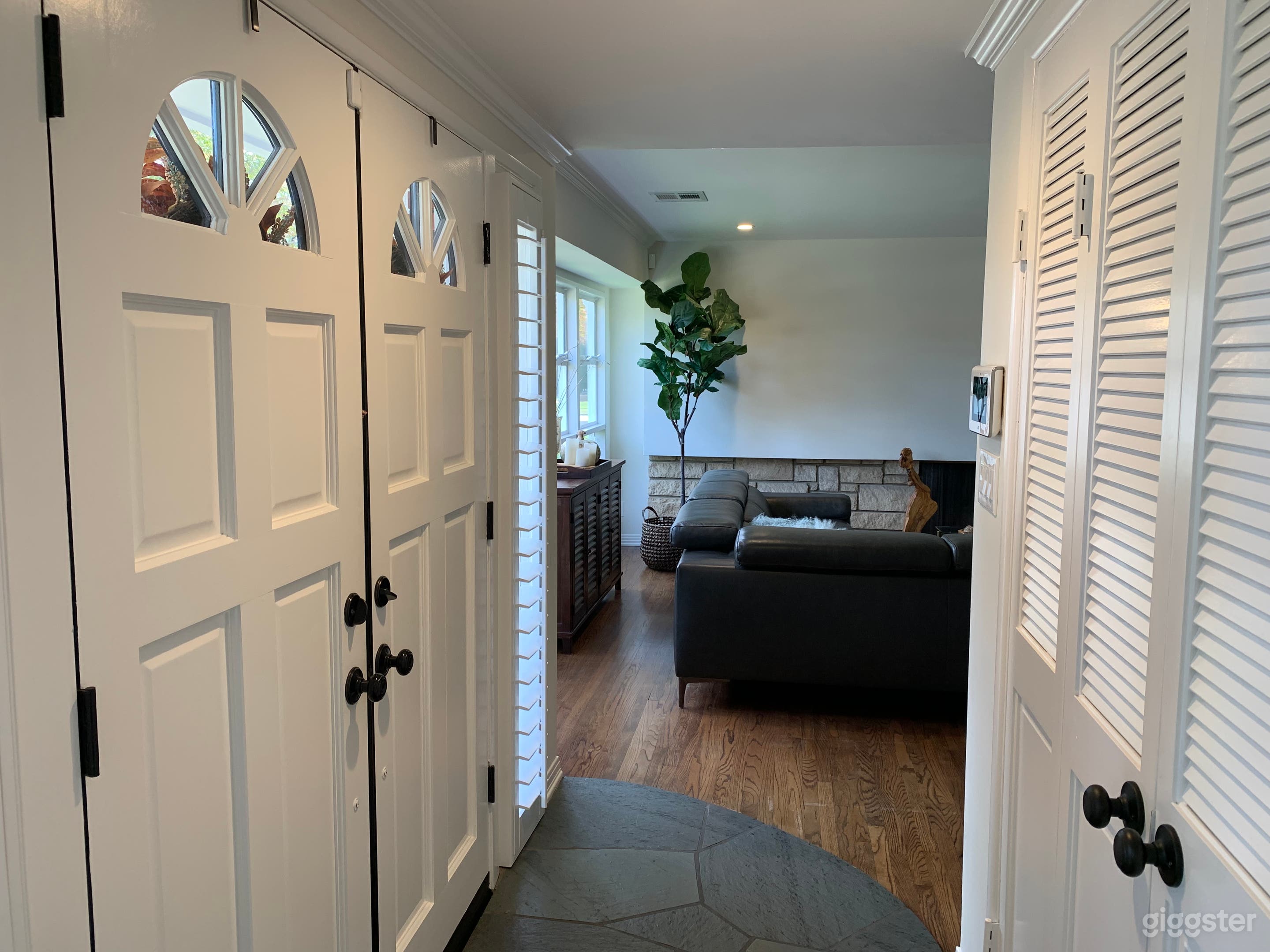 Interior view of entrance double doors 