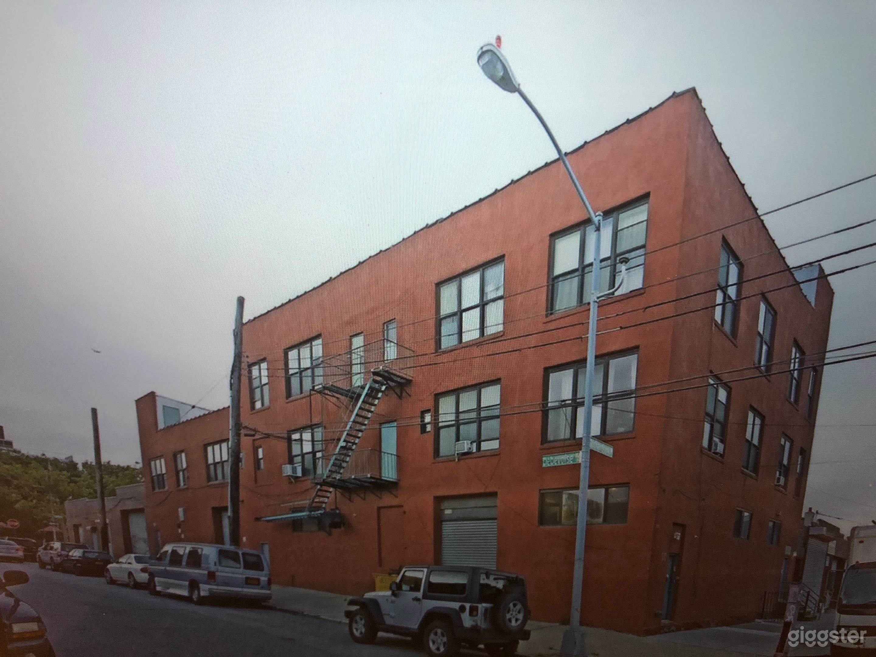 Ground Level Commercial Space for Lease Shooting, Storage High ceilings 