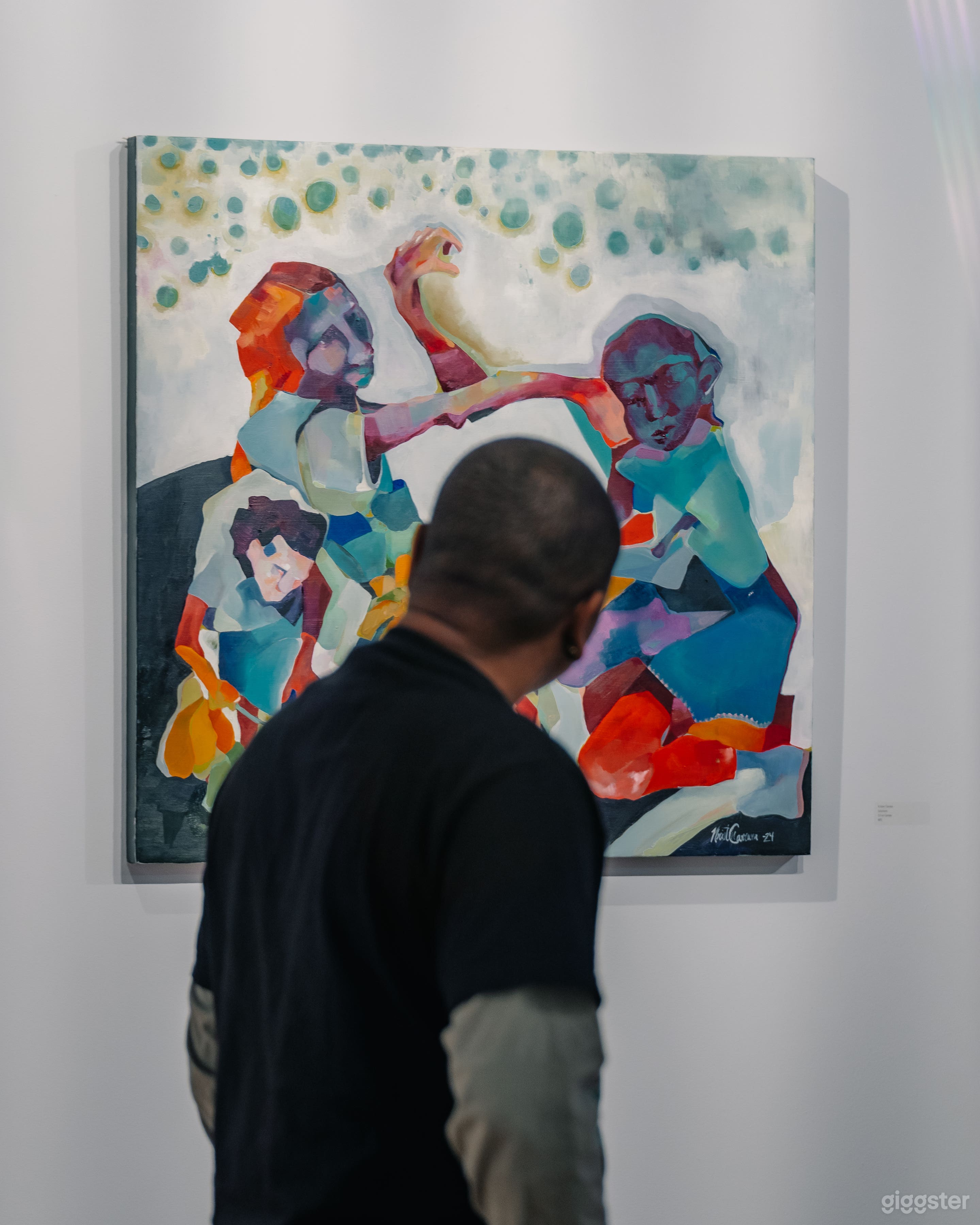 Multifunctional Space: An Industrial, Artsy Gem Photo 3