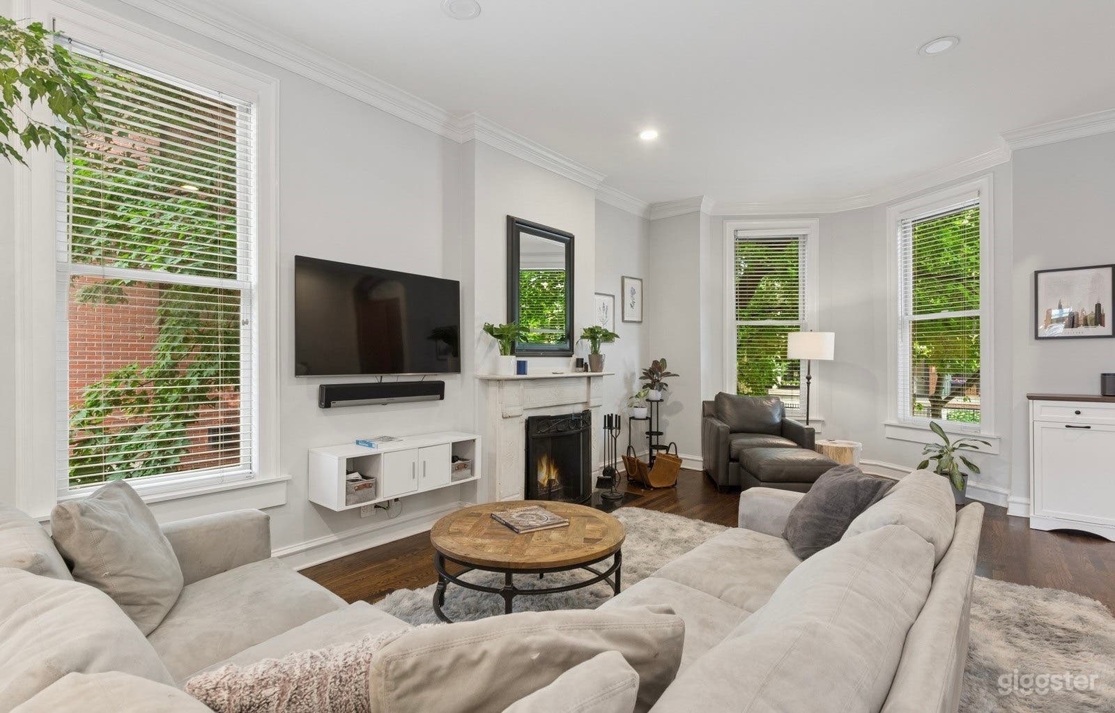 LP Victorian Brick Home with Modern Interior Photo 2