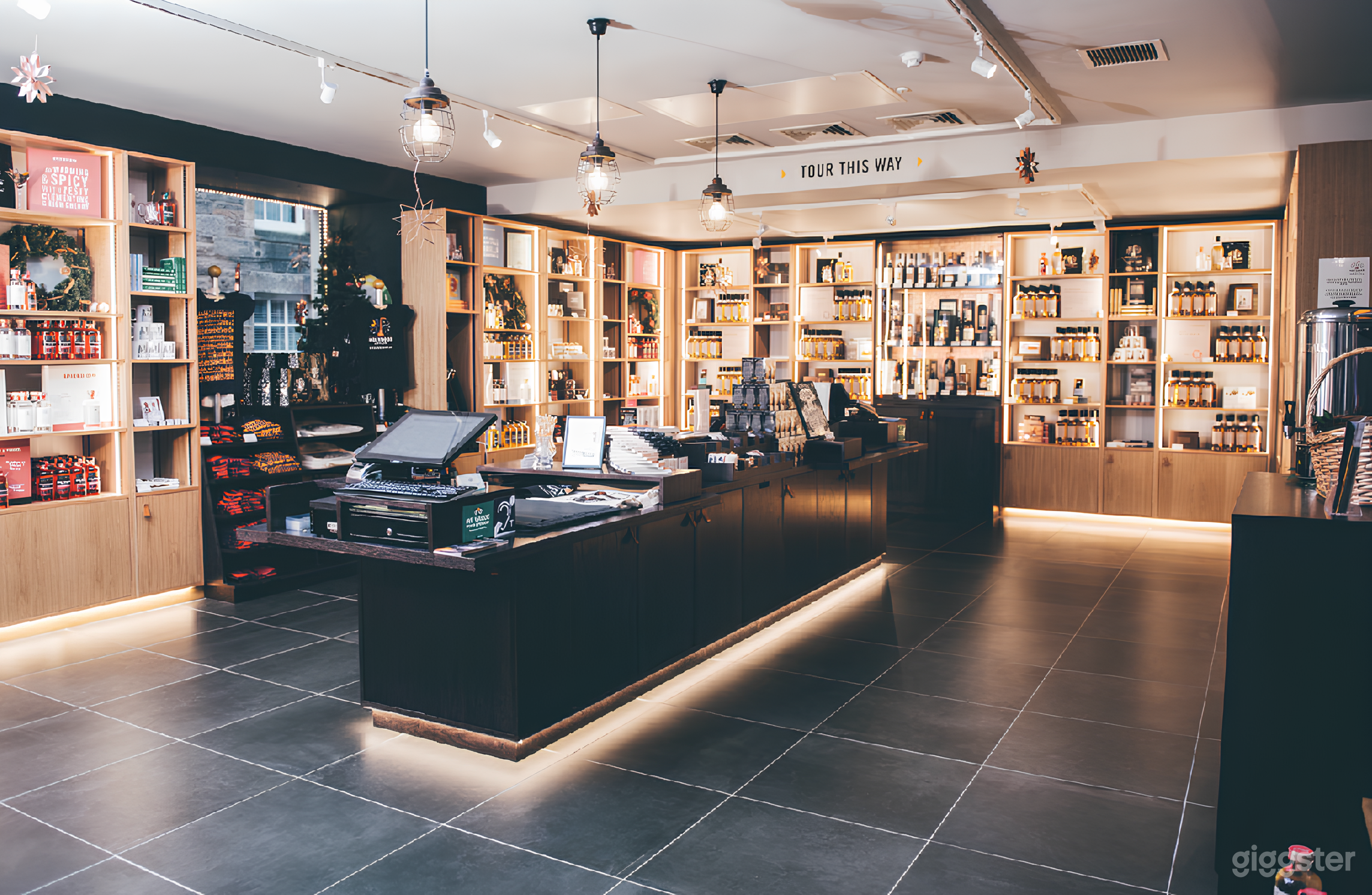 The Modern Boutique Photo 2