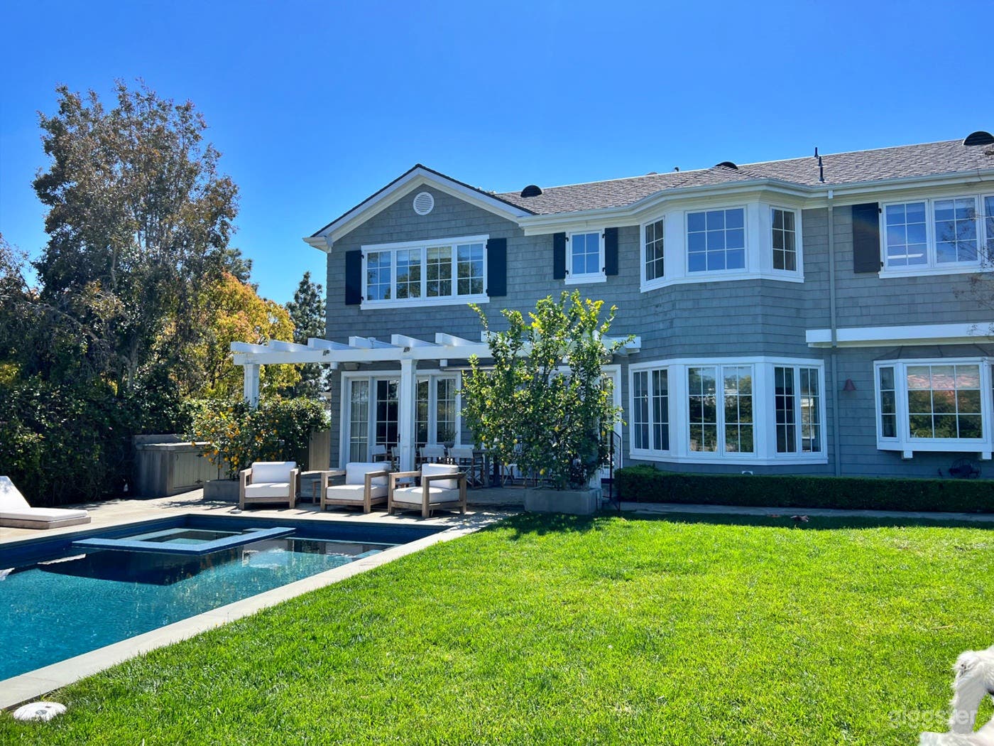 Graceful Swimming Pool Photo 3