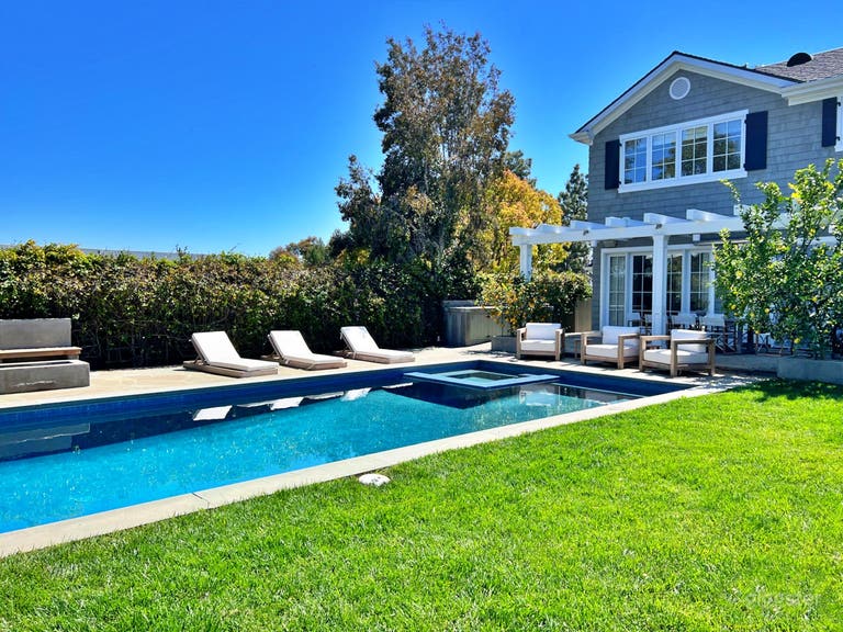  Graceful Swimming Pool 