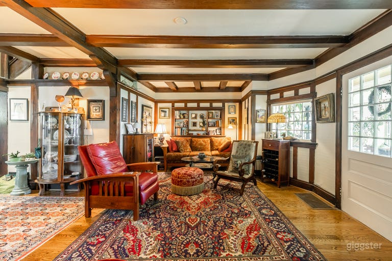  Arts and Crafts Living Room 