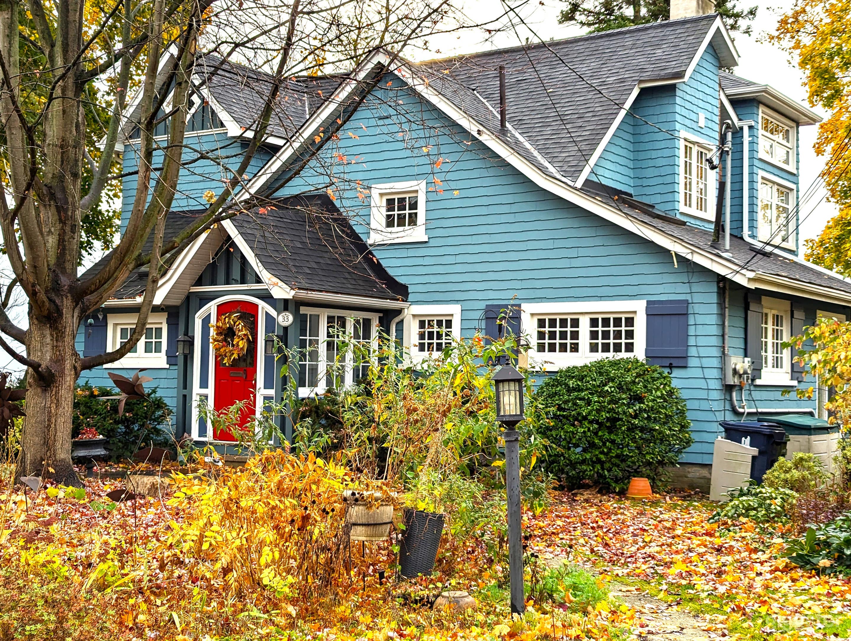 Front of house with updated paint.