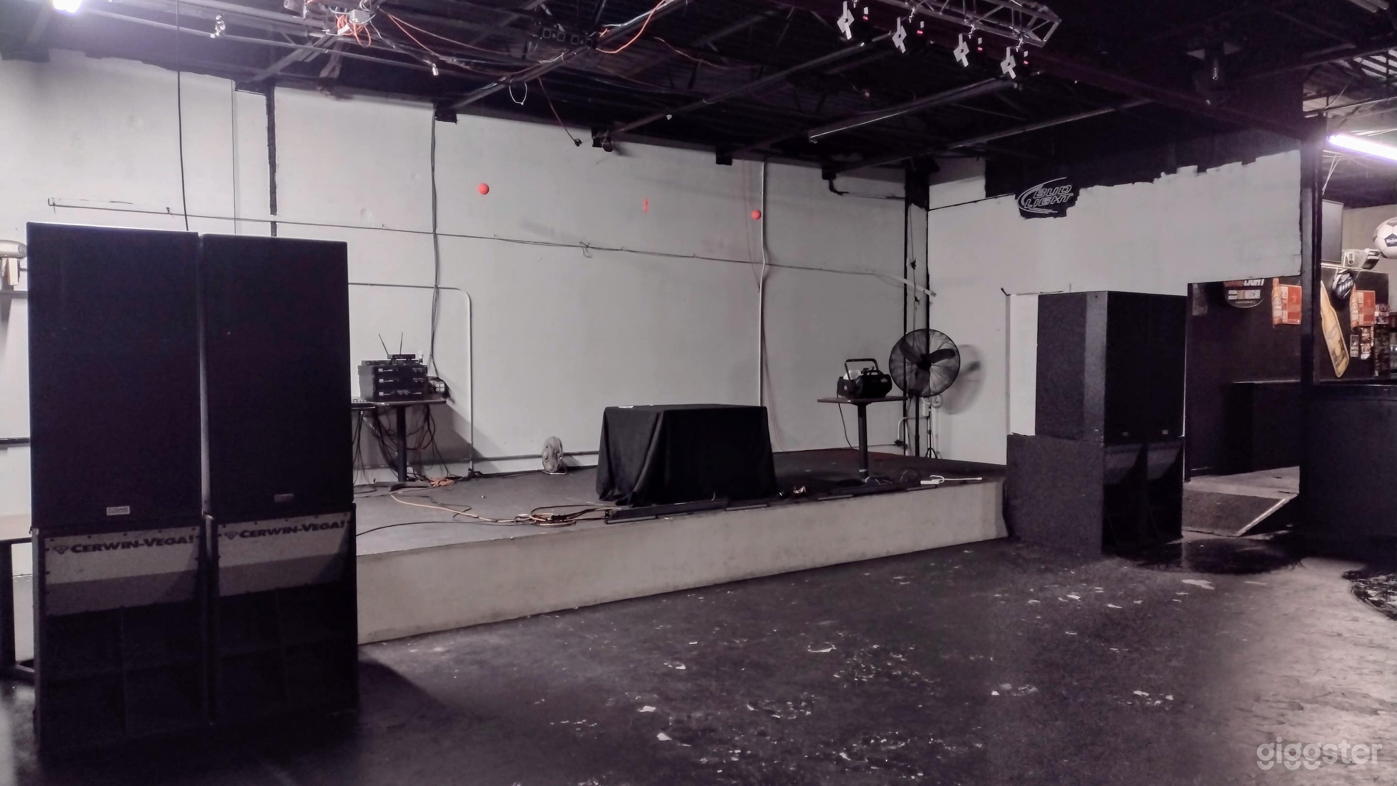 Versatile Event Space &amp; Nightclub with Full Bar in San Antonio, TX Photo 3