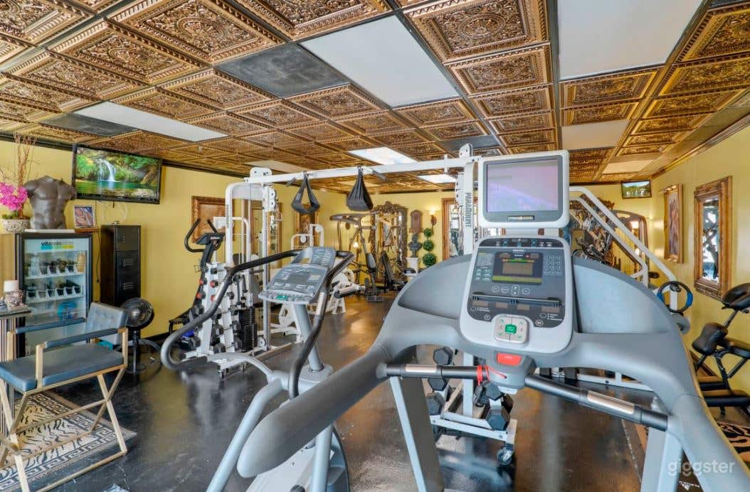 One of the Most Beautiful and Classy Gyms in LA Photo 2