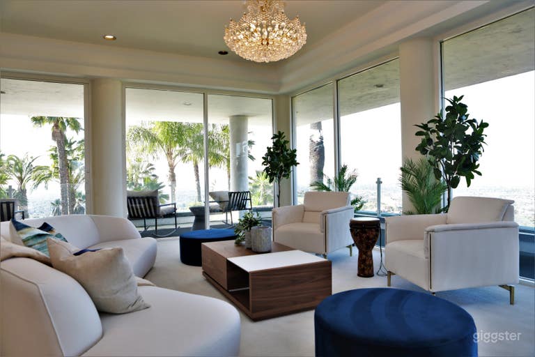  Hilltop Resort-Style Private Oasis  