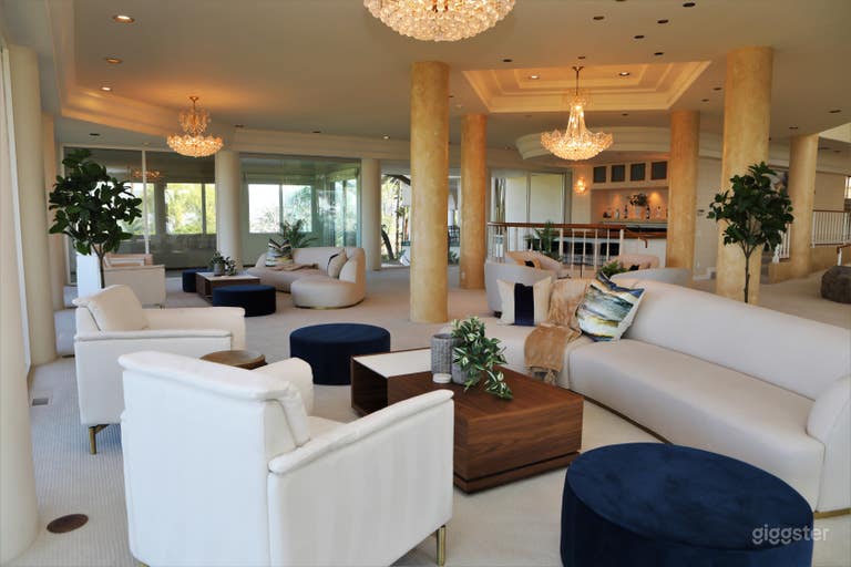  Hilltop Resort-Style Private Oasis  