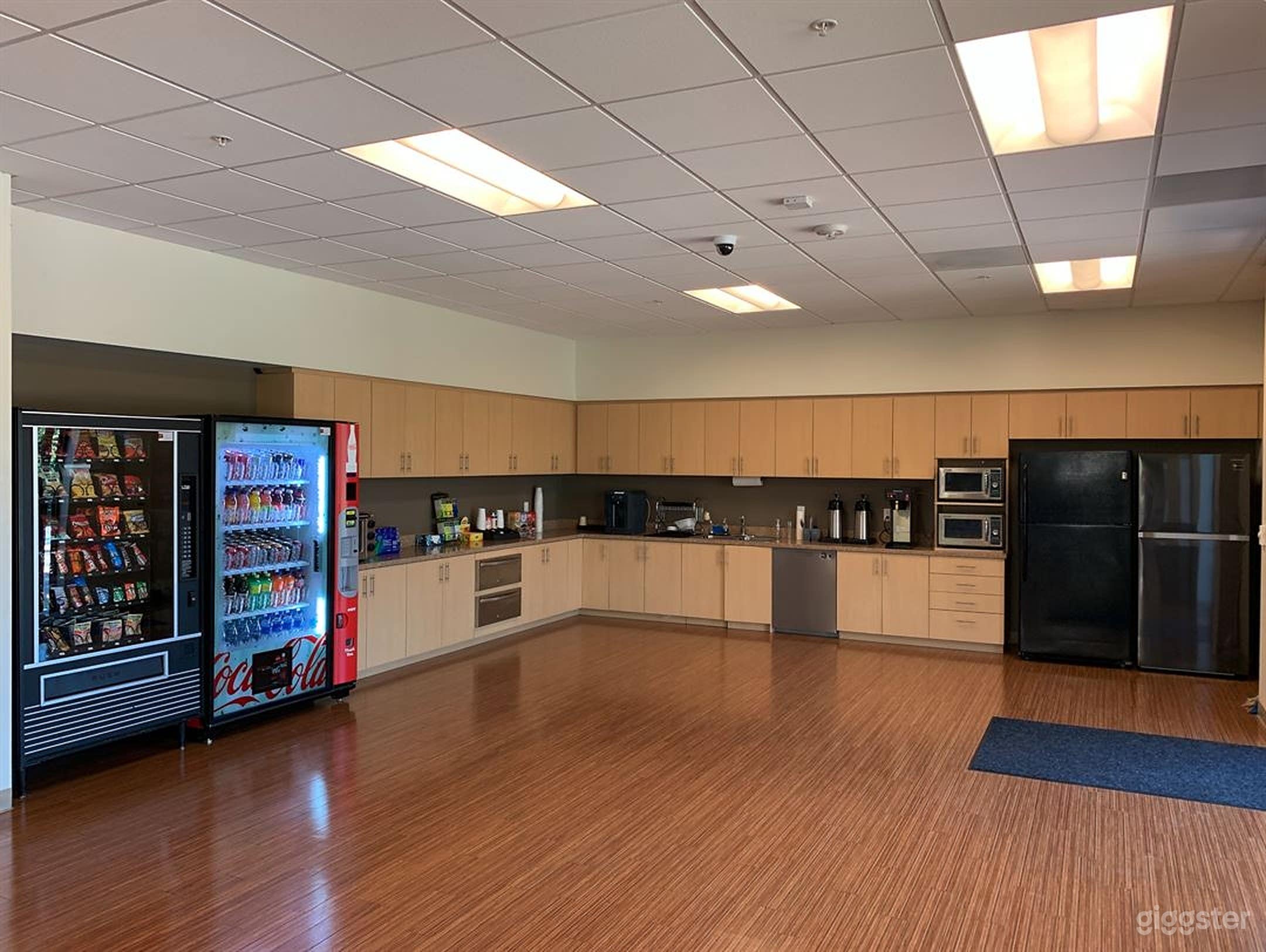 Seed Meeting Room Photo 3