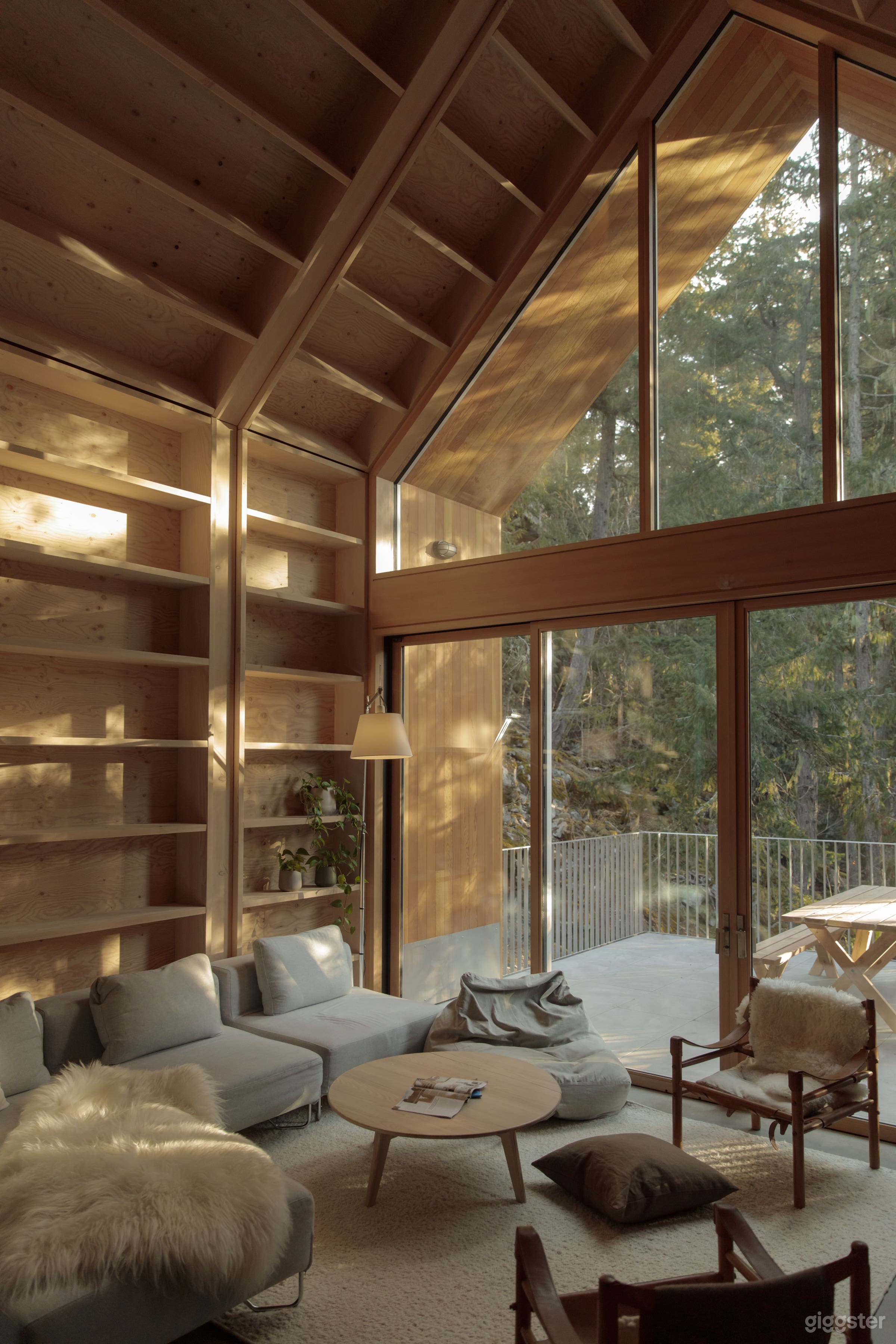 Cozy Modern Cabin located in Whistler Photo 1