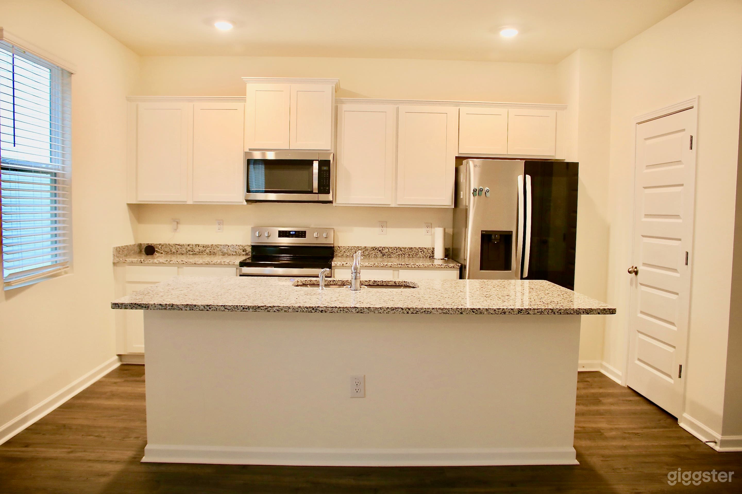 Kitchen Island Granite Counter Top.