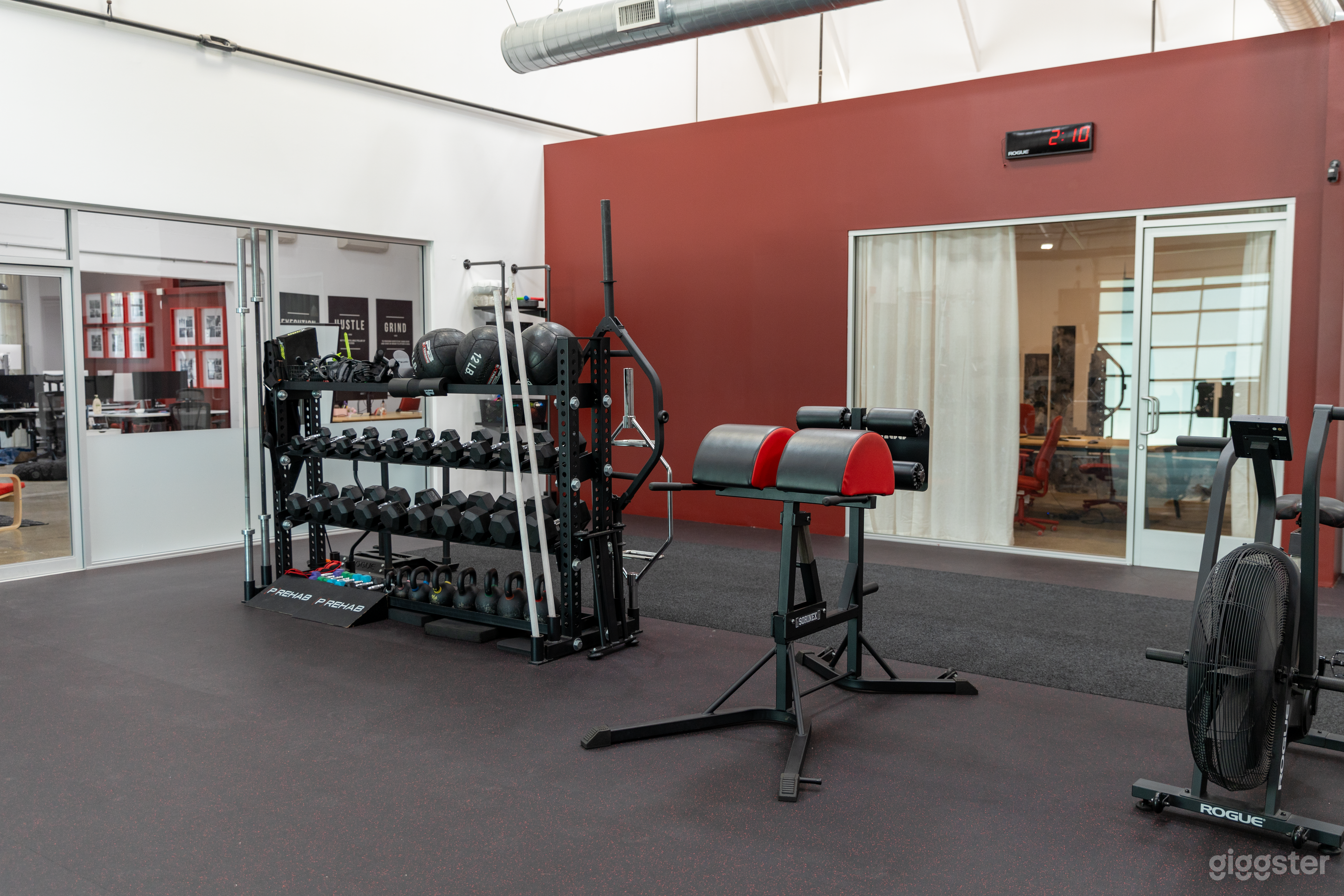 Multi-Use Production Space | Gym, Clinic, Workshop Studio Photo 3