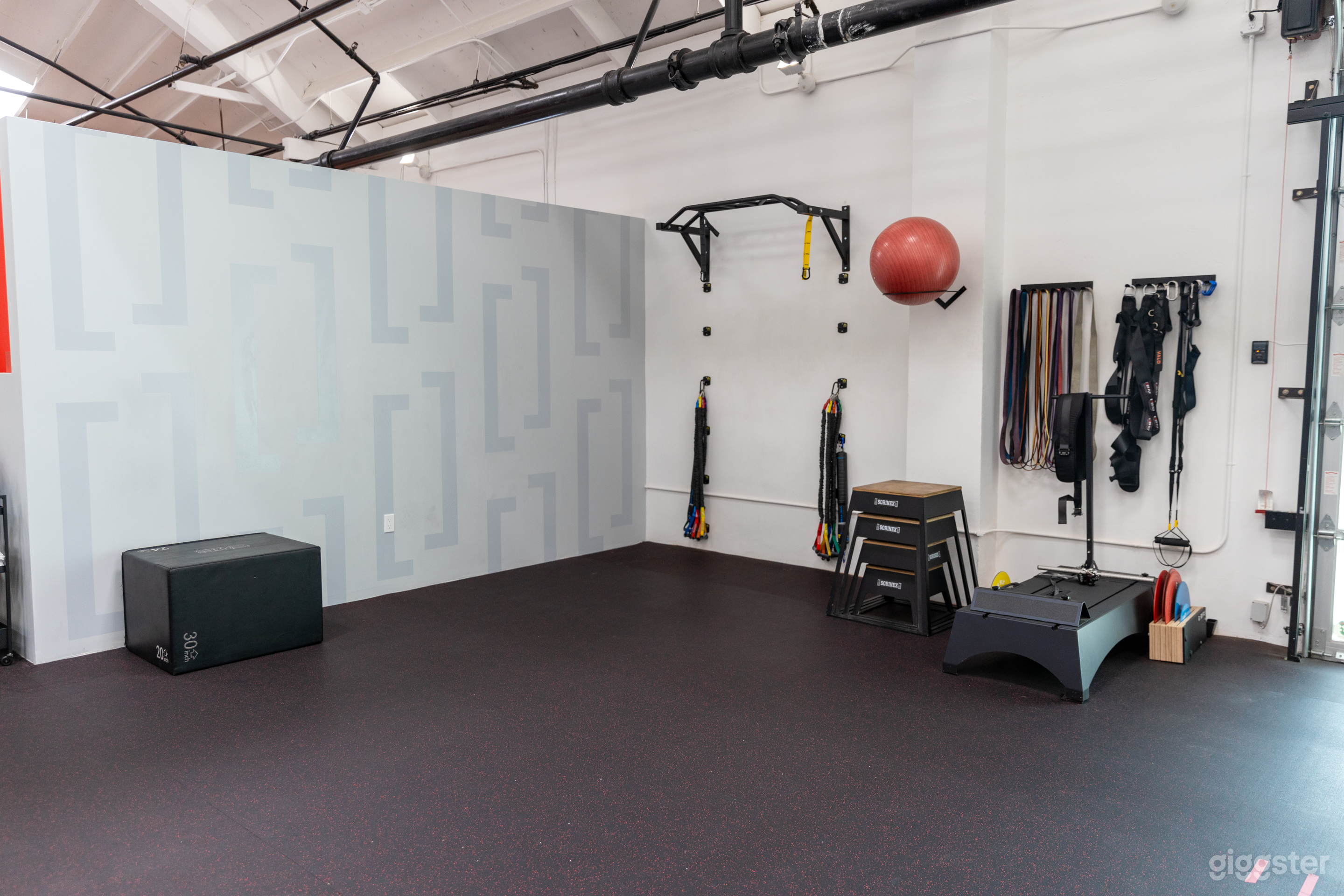 Multi-Use Production Space | Gym, Clinic, Workshop Studio Photo 4