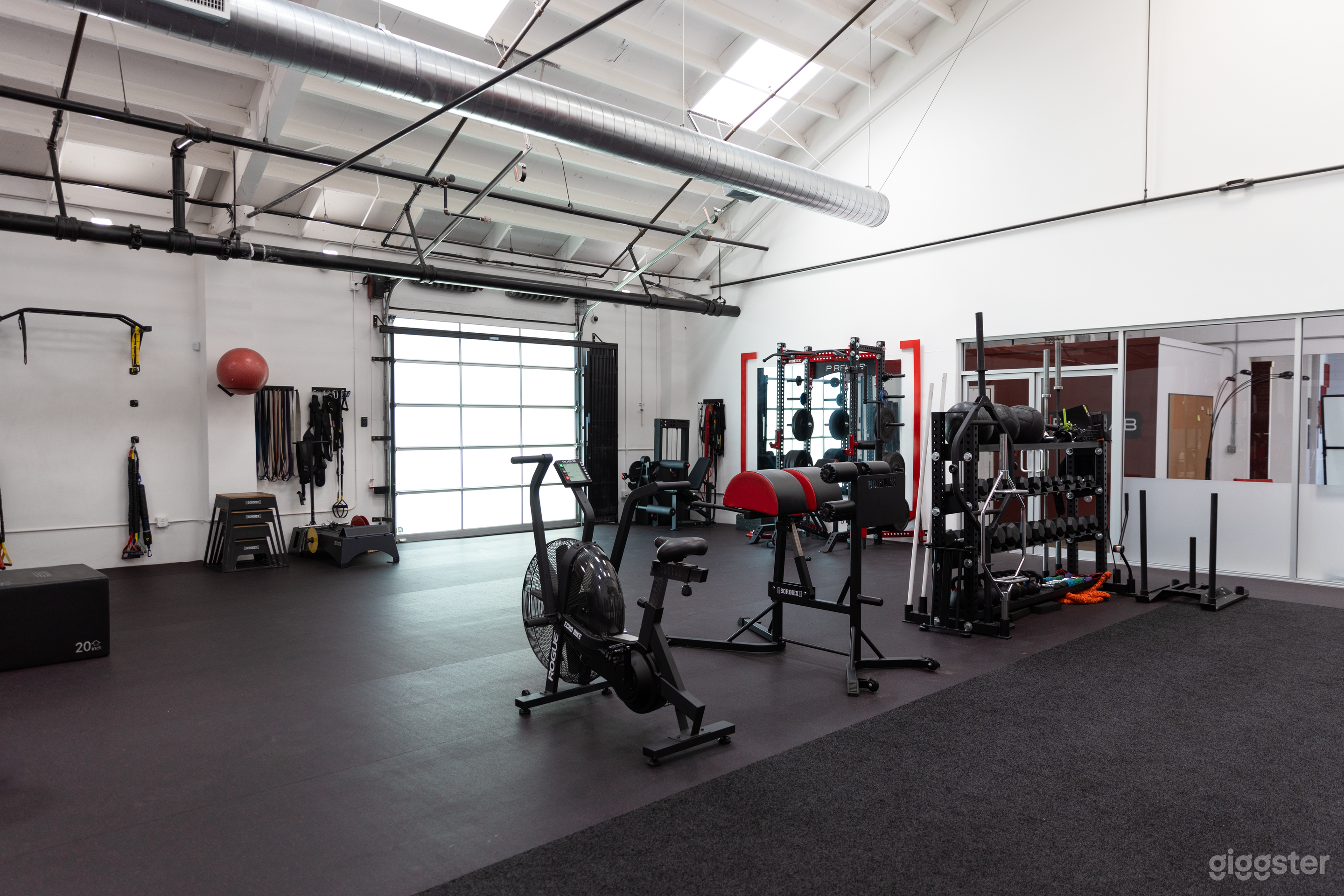 Multi-Use Production Space | Gym, Clinic, Workshop Studio Photo 2