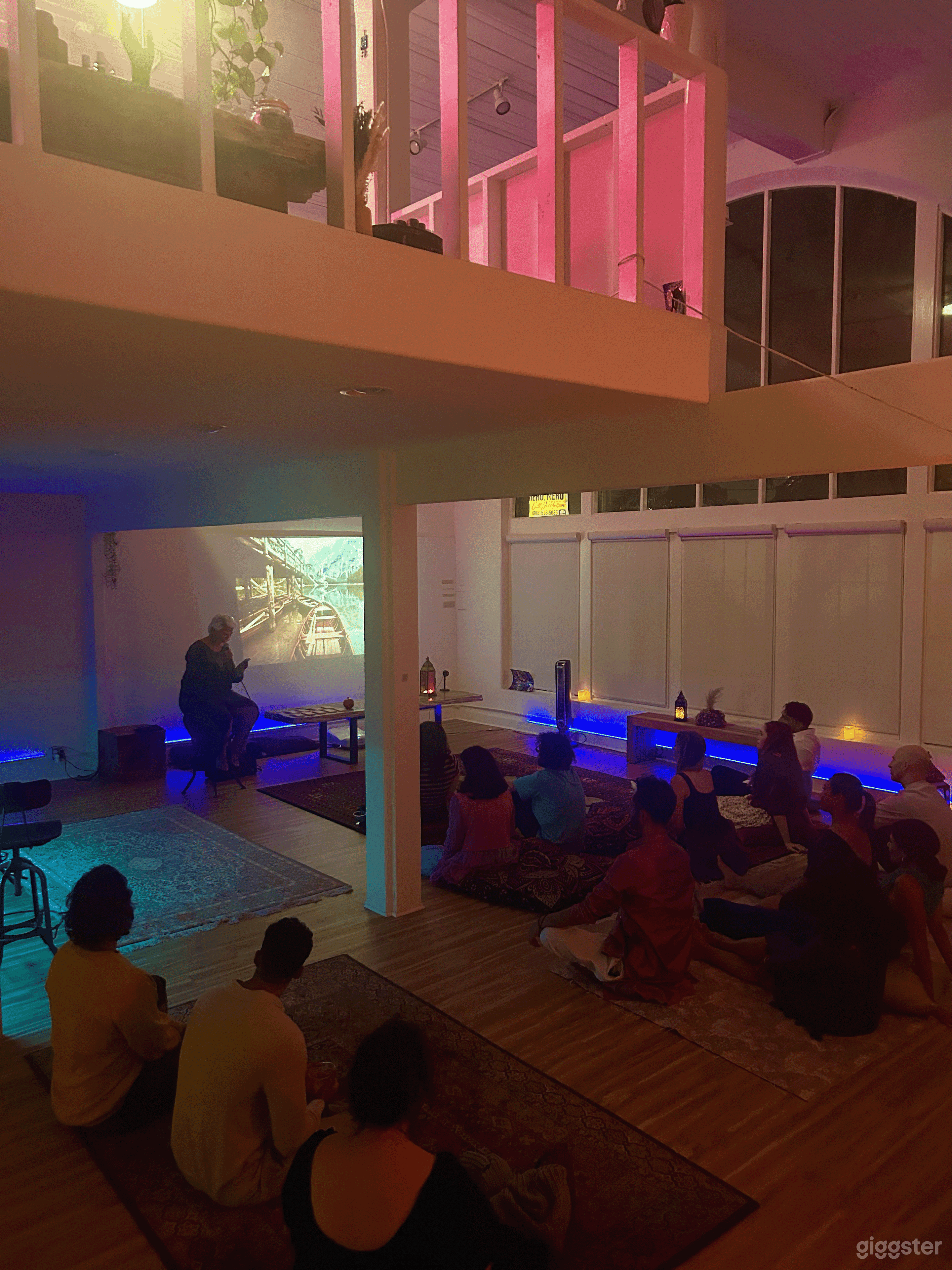 Historic Creative Sanctuary w/ Loft &amp; Arched Windows Photo 4