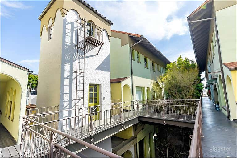  Historic Creative Sanctuary w/ Loft & Arched Windows 
