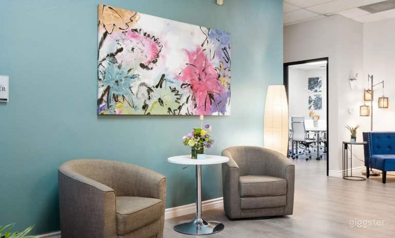  Large Modern Conference Room 