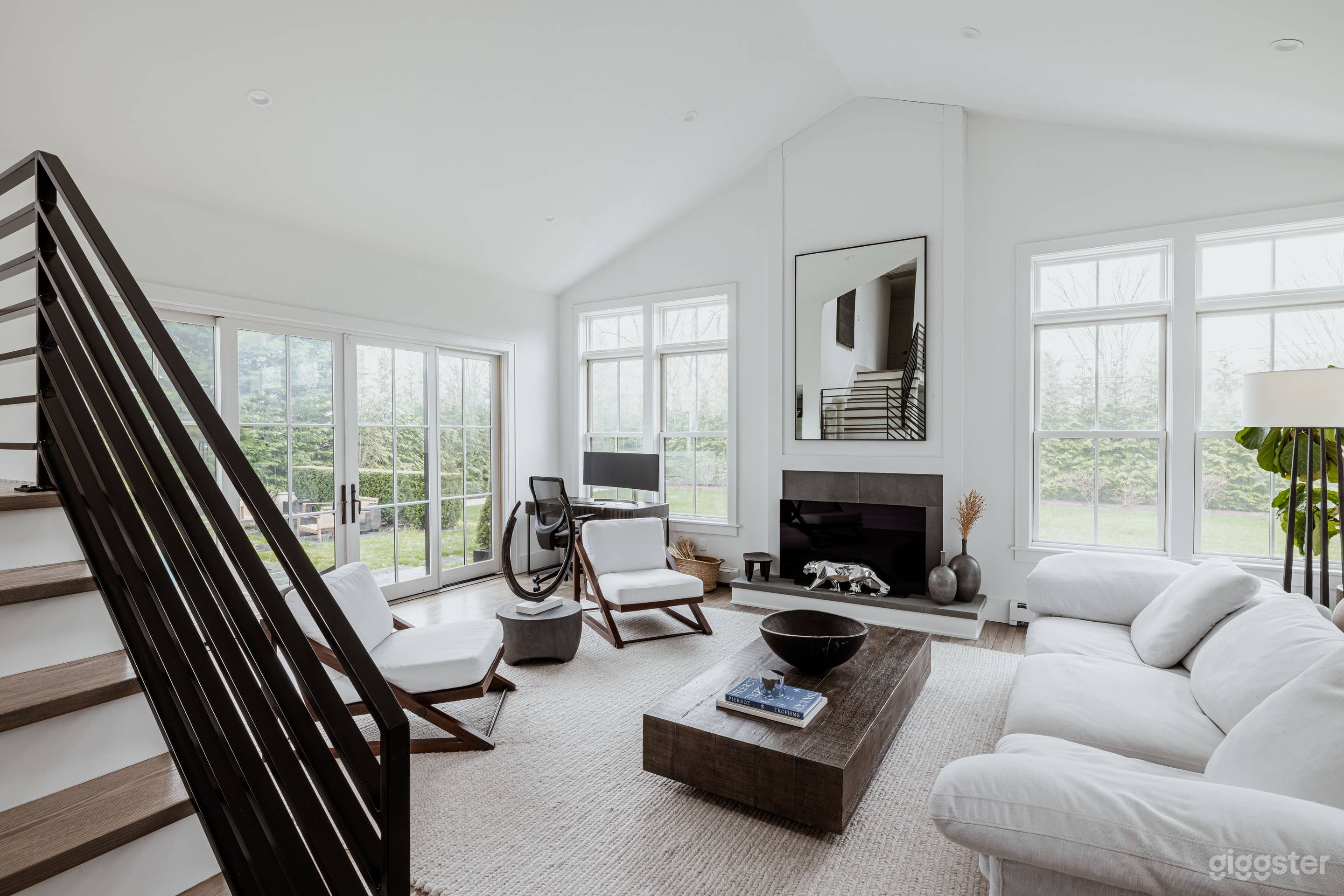  Spectacular House in the Heart of Bellport Photo 3