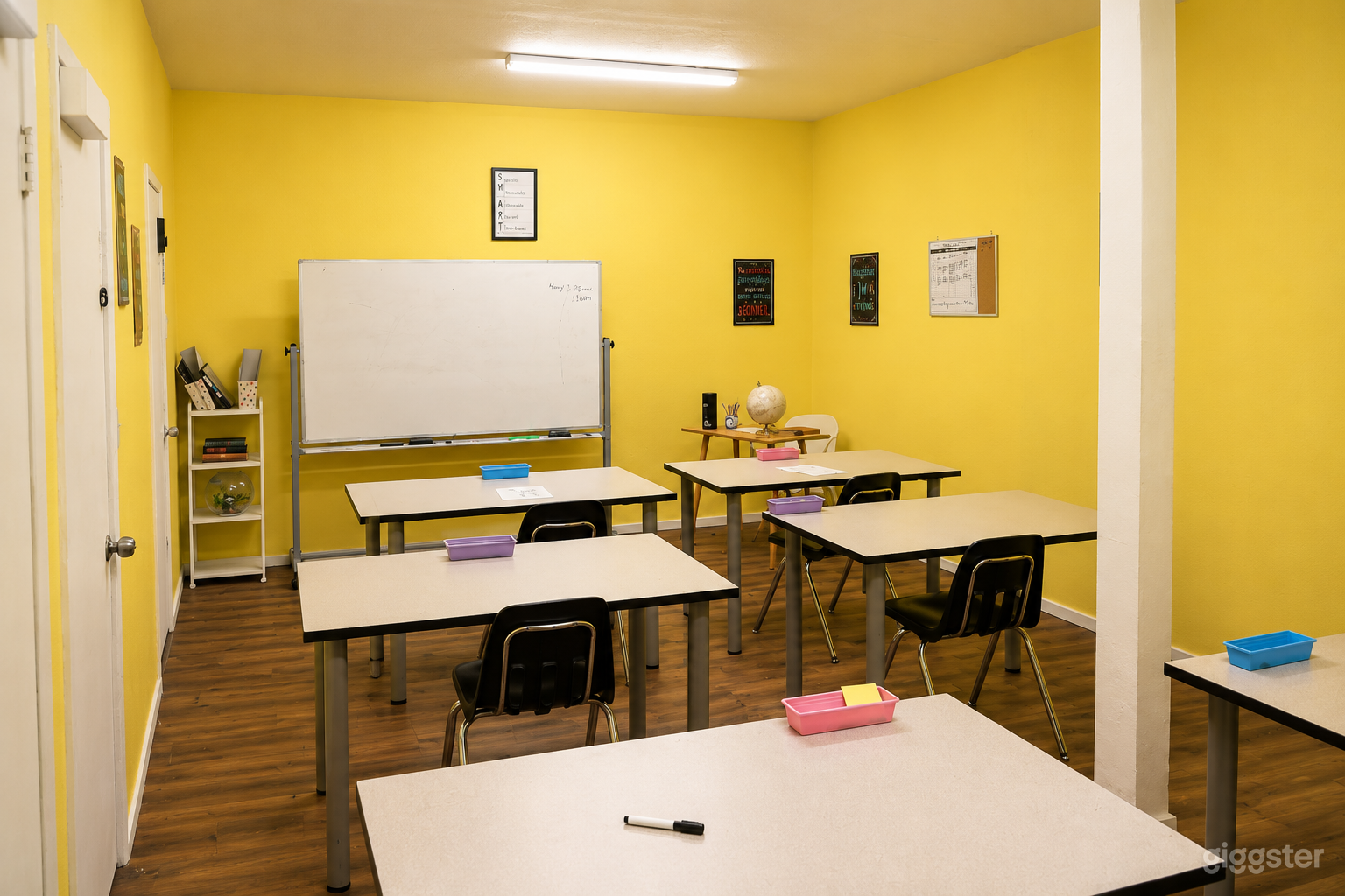 Production Ready Classroom Studio Set Near DTLA Photo 1