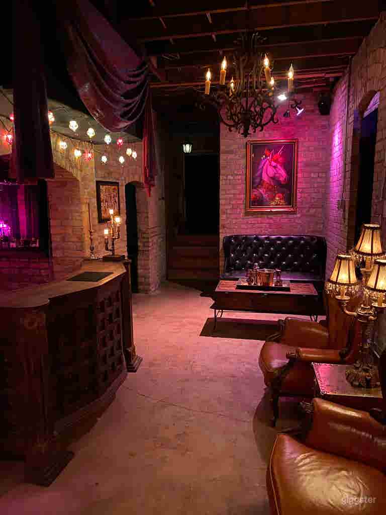  Atmospheric Underground Lounge for Creative Gatherings 