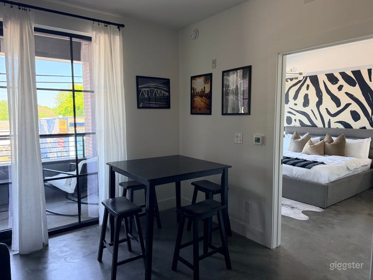 Downtown Modern Condo, HIP, and new construction!$! 