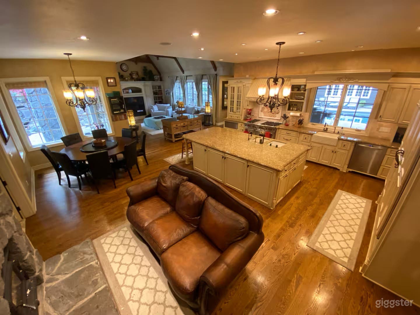French Country Estate Retreat Photo 3
