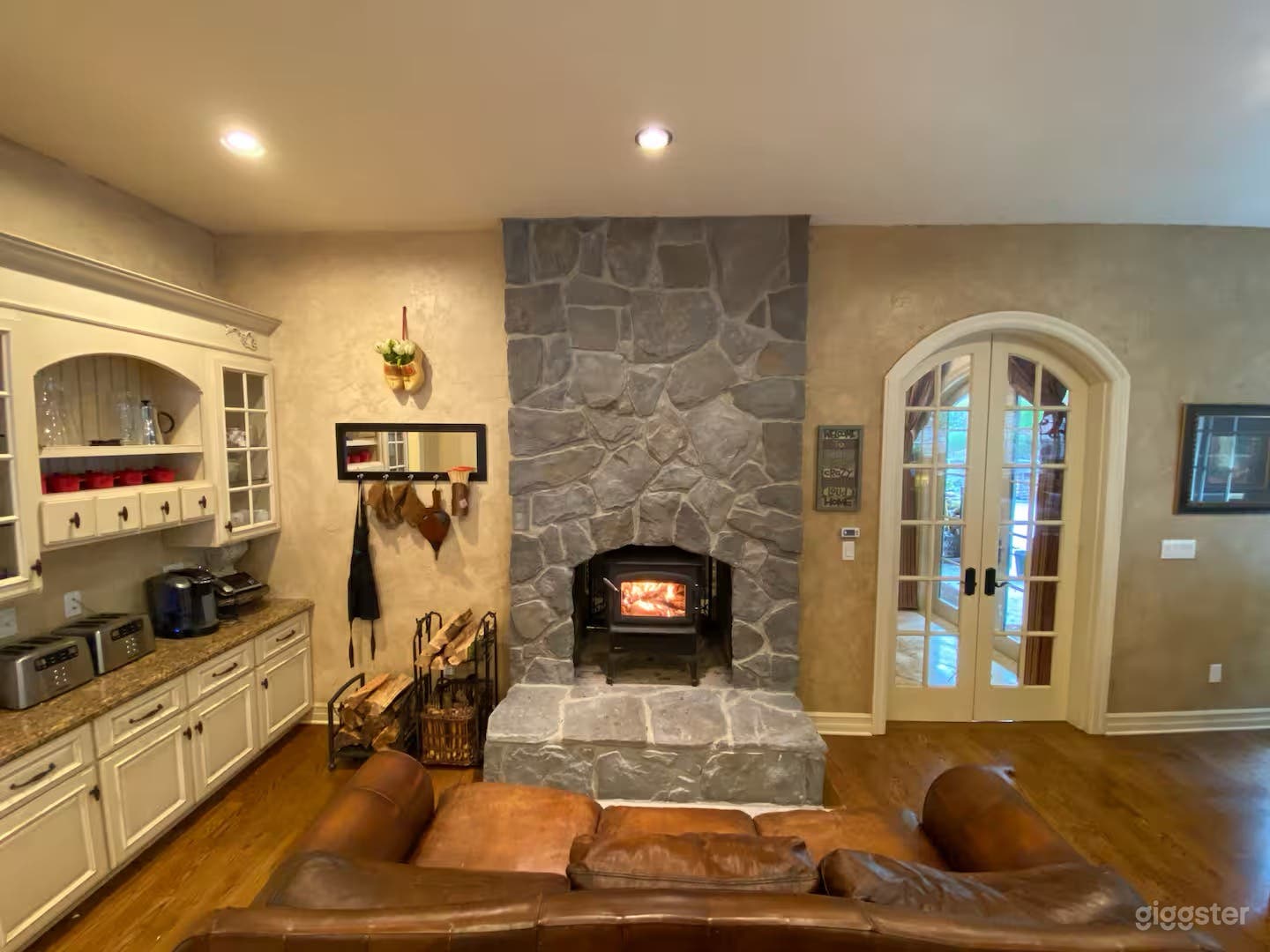 French Country Estate Retreat Photo 2