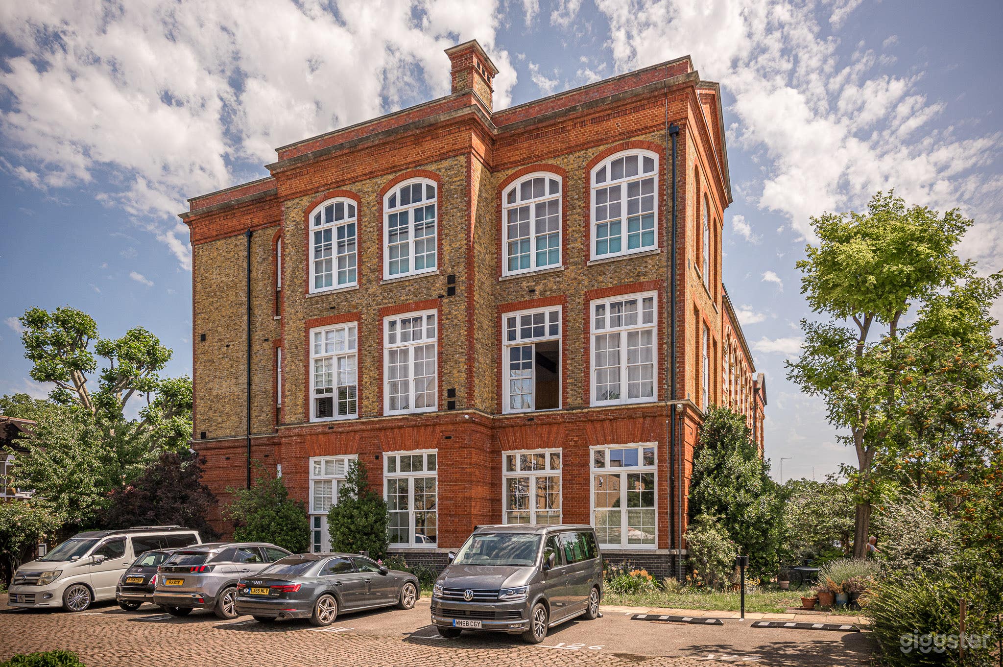 Old Converted School House With Huge Windows Photo 2