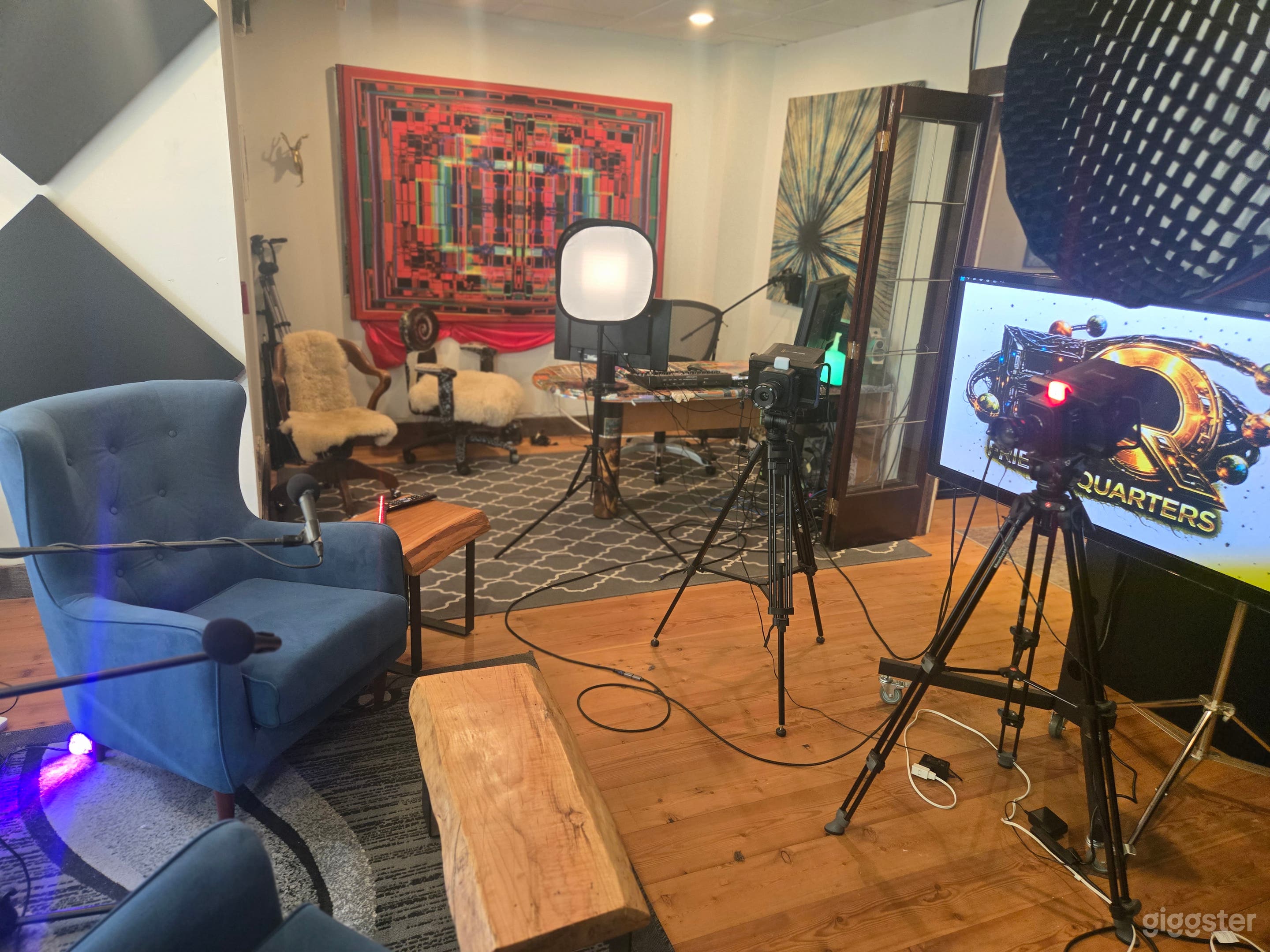 Funky Podcast Space in Gastown! Photo 3